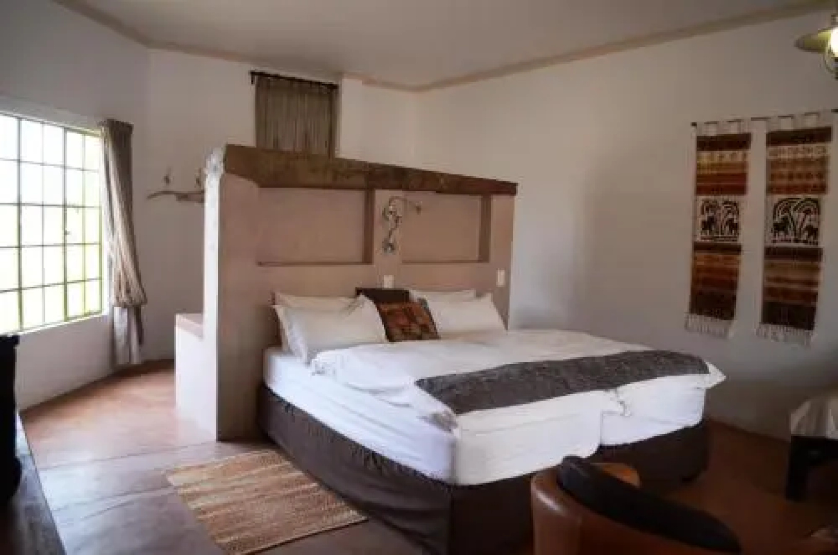 BuellsPort Naukluft Lodge & Farm