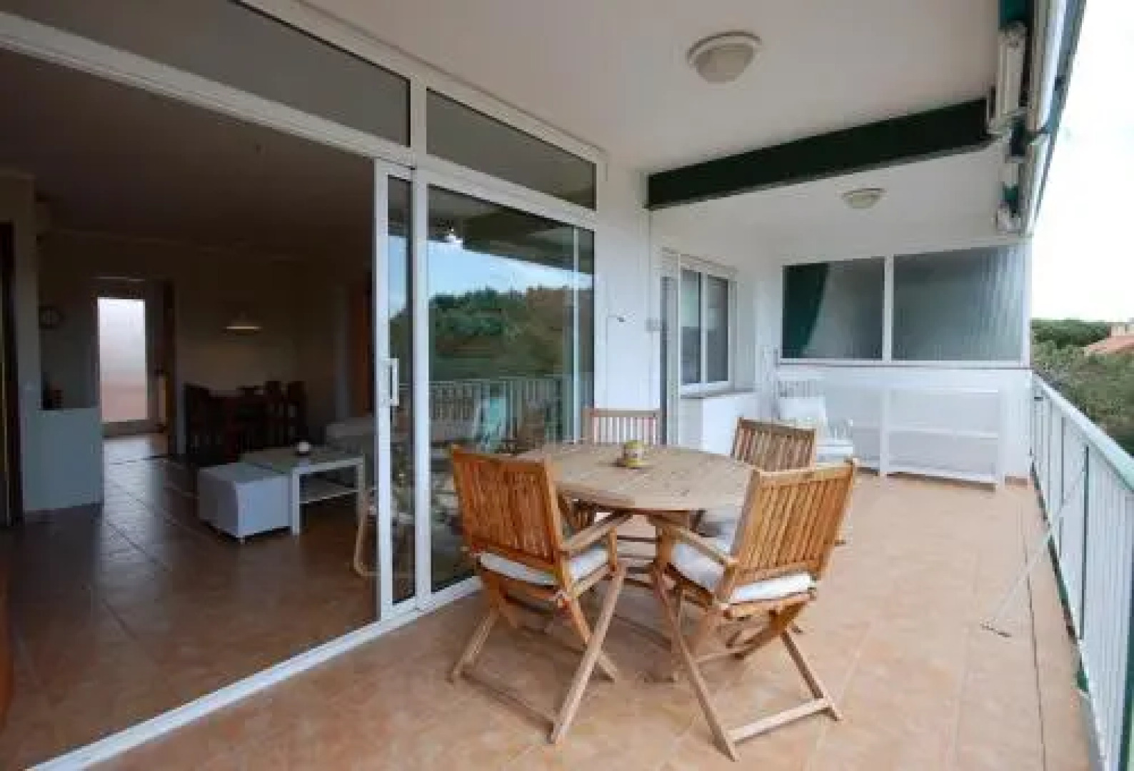 Lets Holidays Beach Apartment