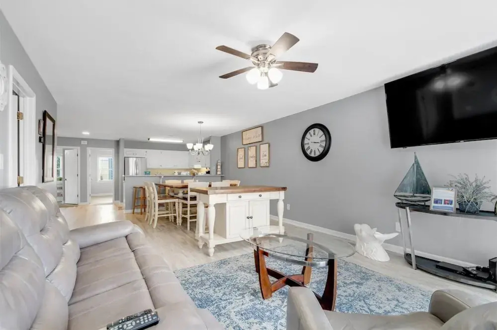 Admiral Quarters II #14