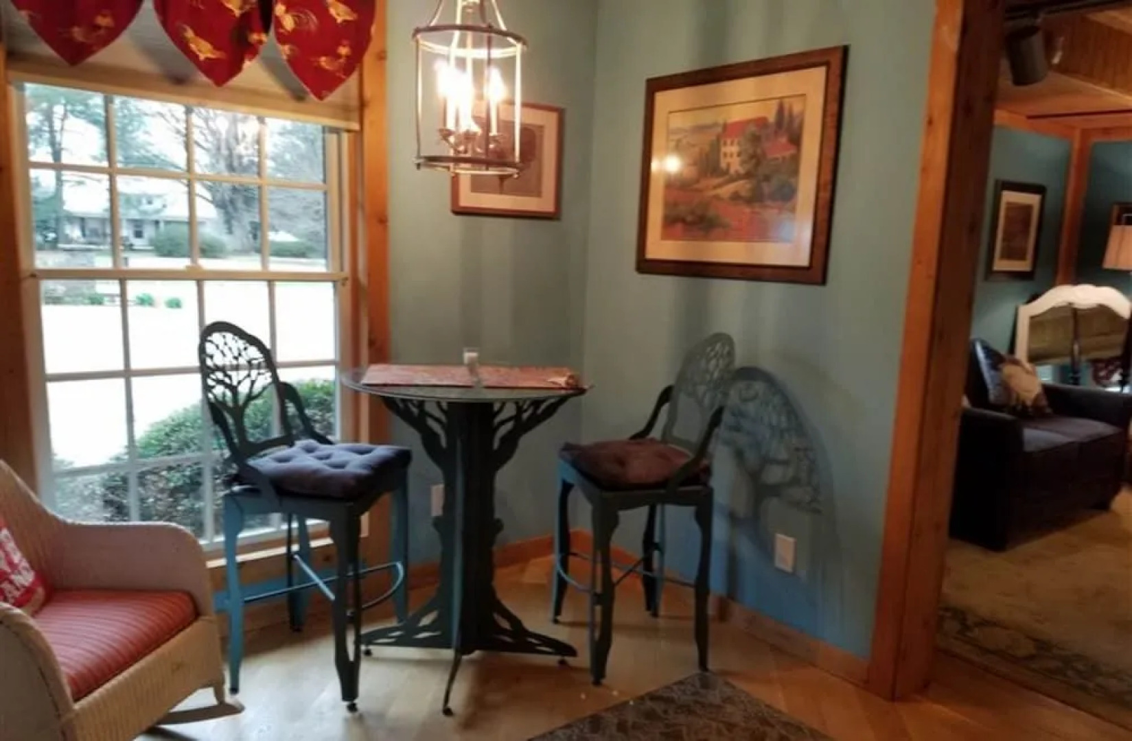 Silly Chickens Lodge B&B