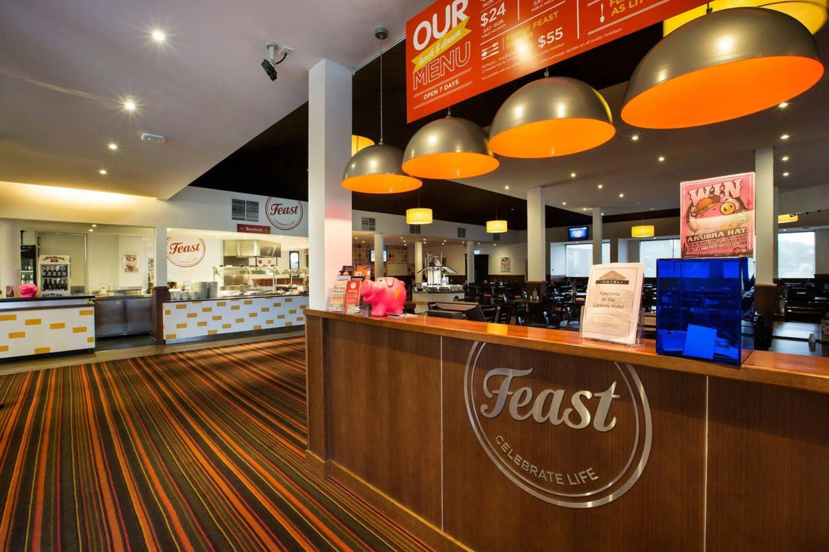 Nightcap at Gateway Hotel