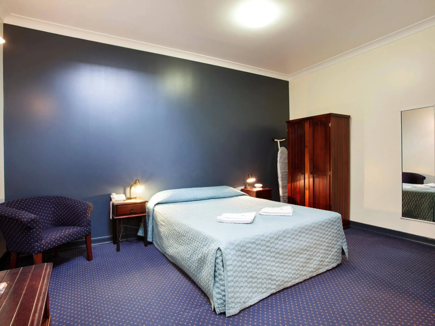 Nightcap at Atherton Hotel