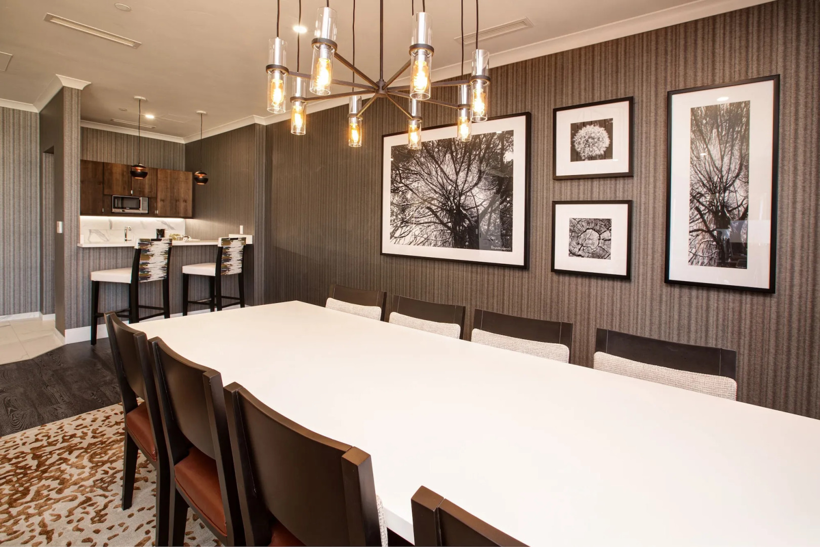 Sands Regency Casino Hotel — только для взрослых