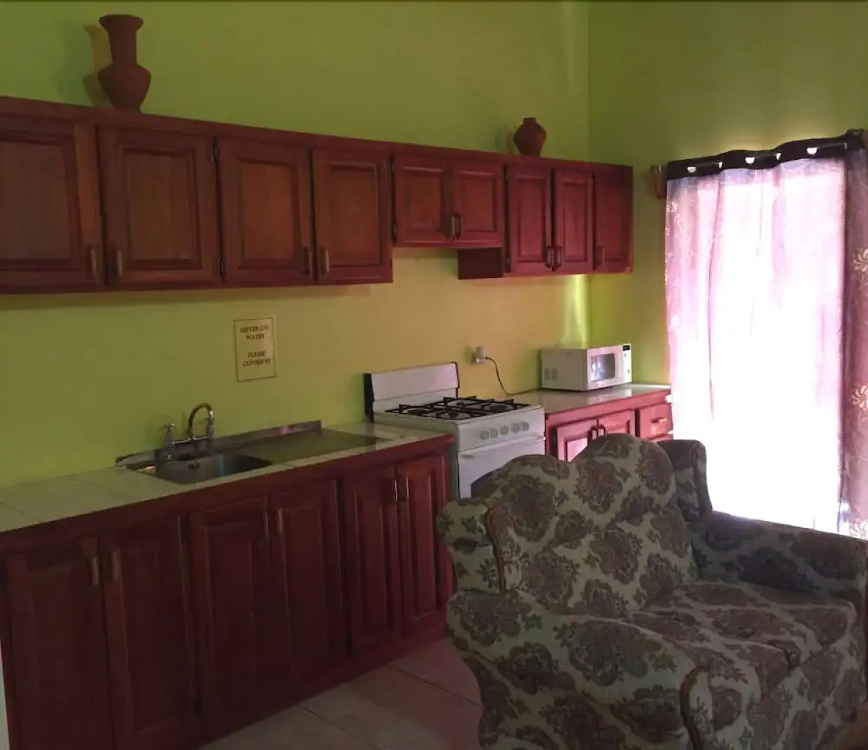 Sunrise Getaway Apartments