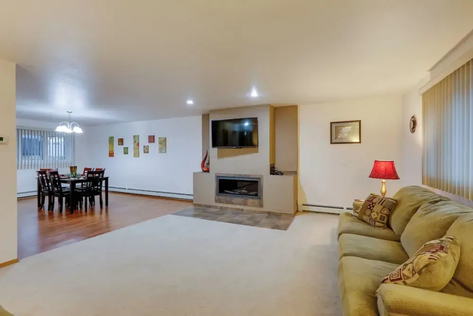 Fairbanks Alaskan Abode ~ 1 Mile to Pioneer Park!