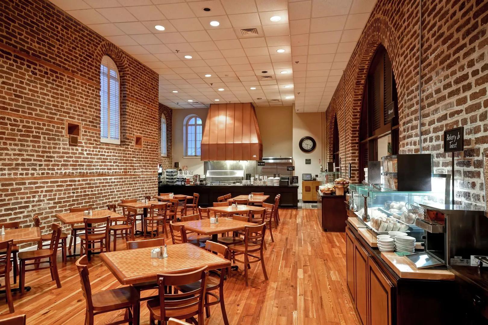 Embassy Suites by Hilton Charleston Historic District