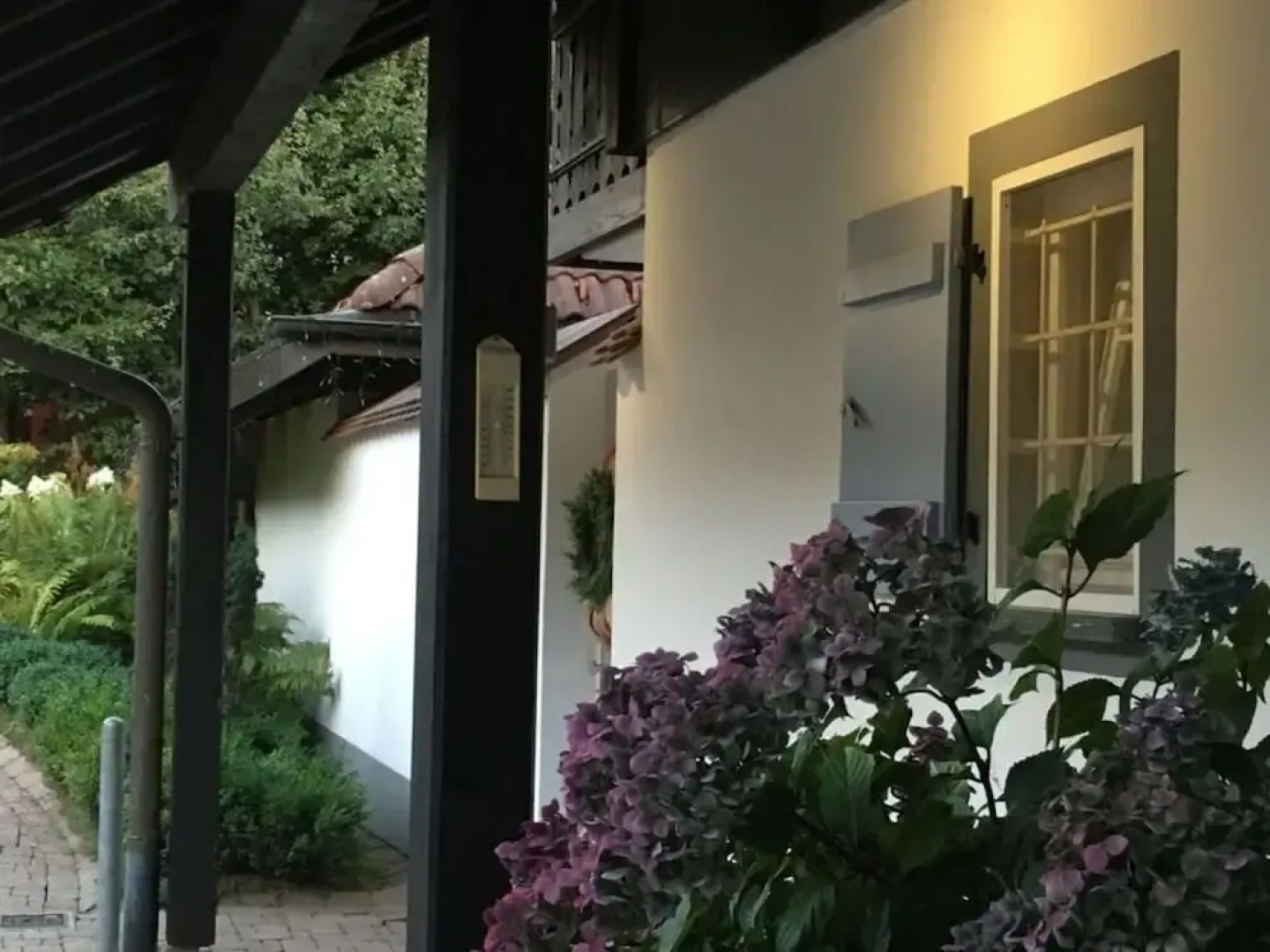 Holiday Apartment Garden Suite