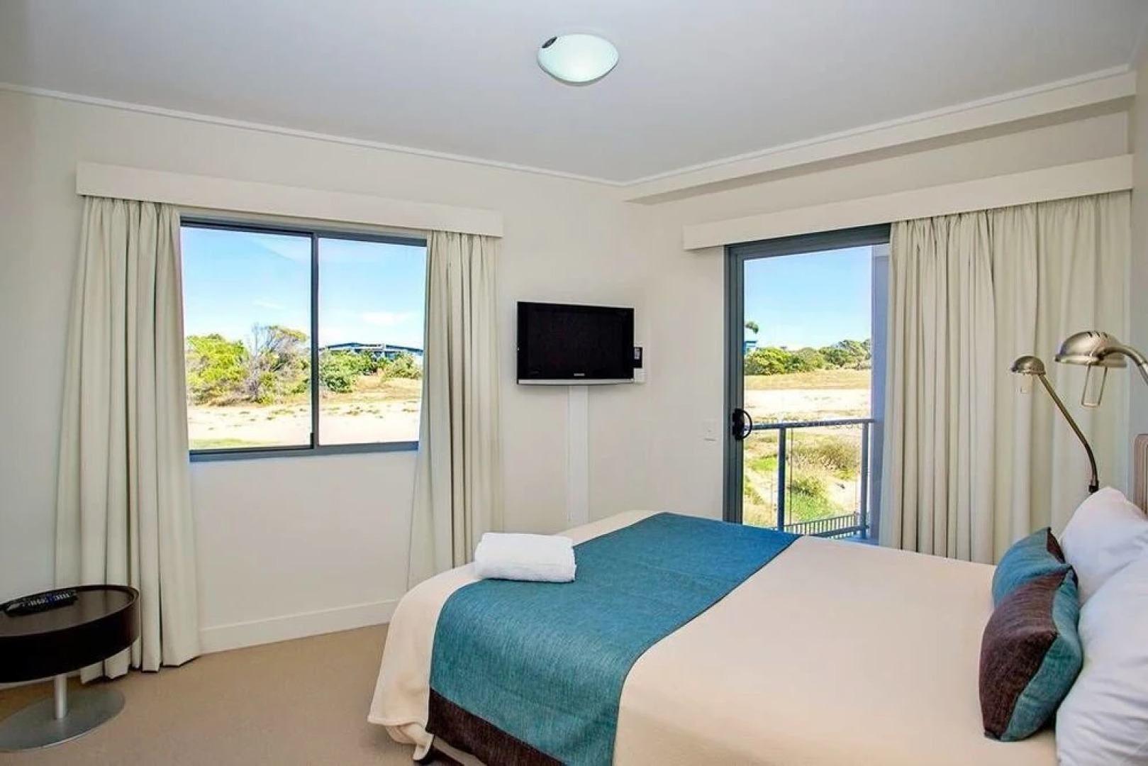 Apartment 409 Pavillions on 1770