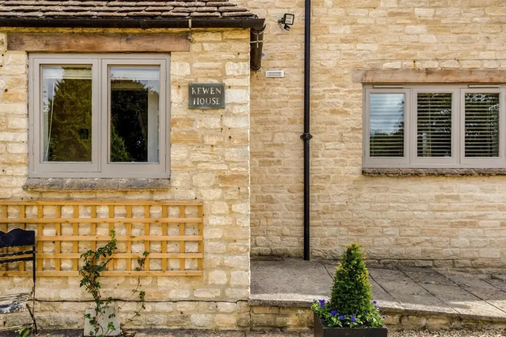 Spacious & Stylish Cotswold Family home