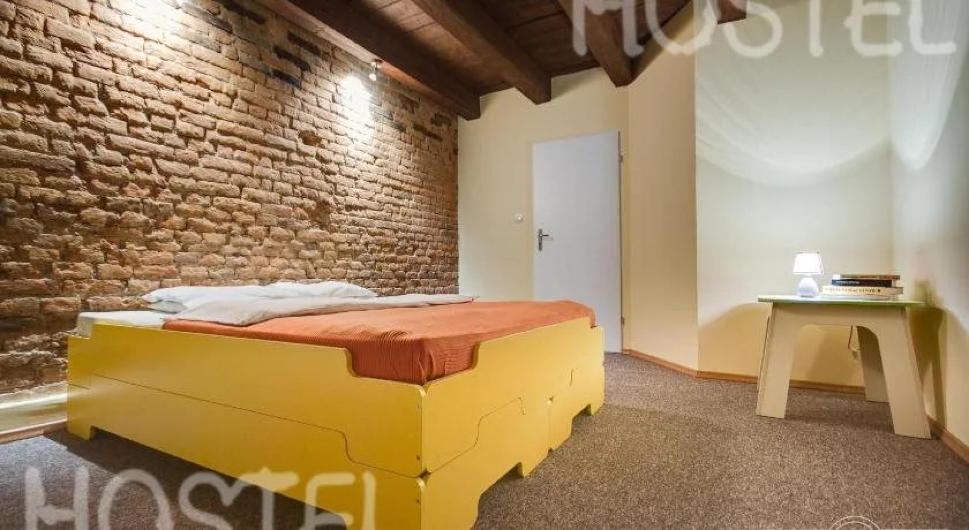 3 Bros' Hostel Cieszyn