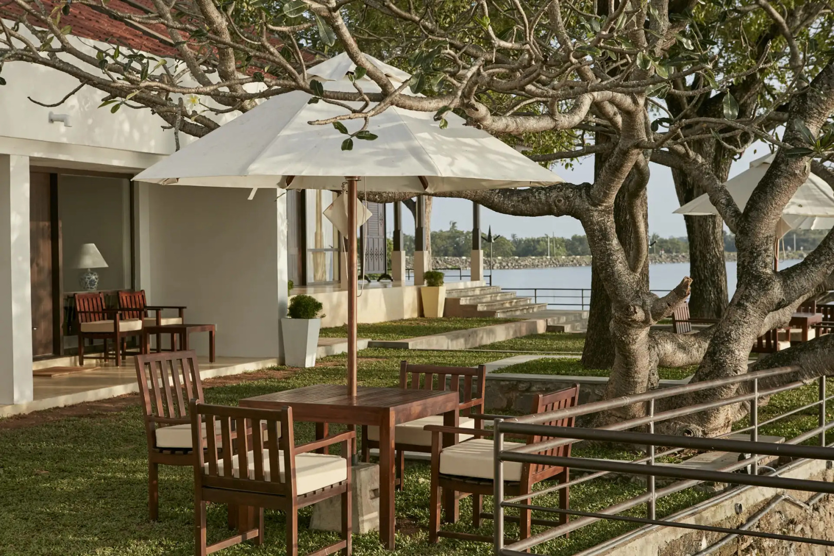 EKHO Lake Polonnaruwa