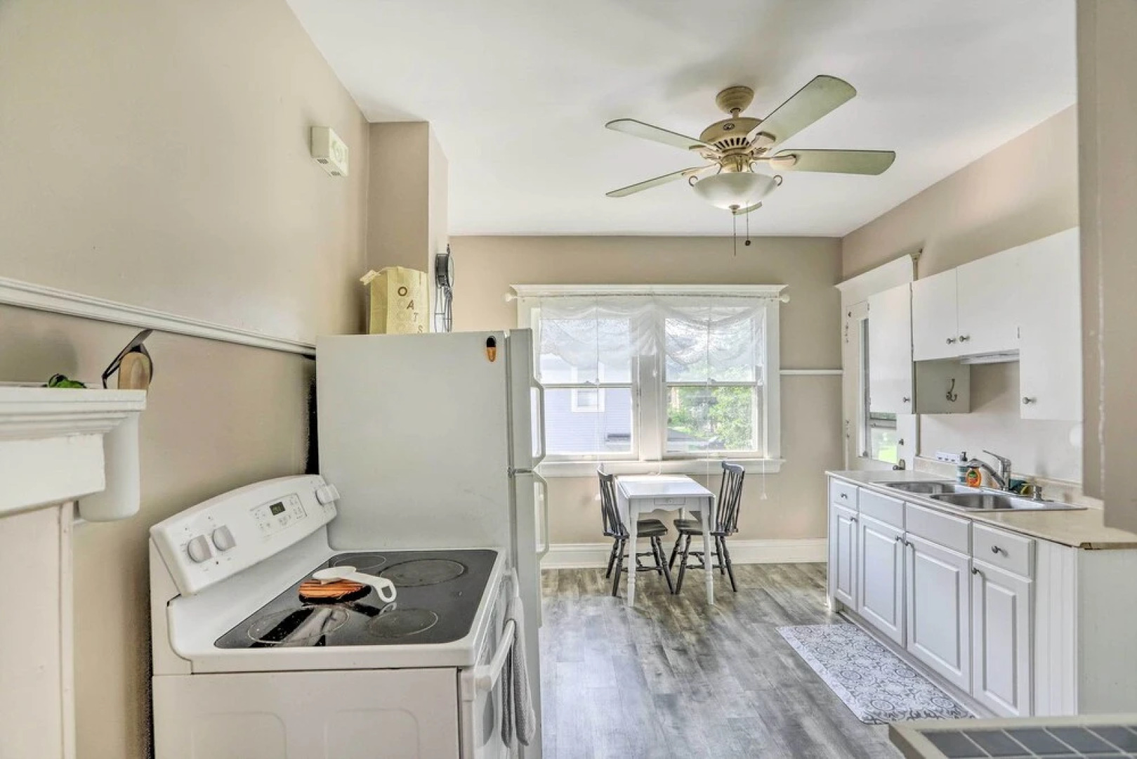 Historic Regal Retreat ~ 2 Mi to Dtwn Toledo!