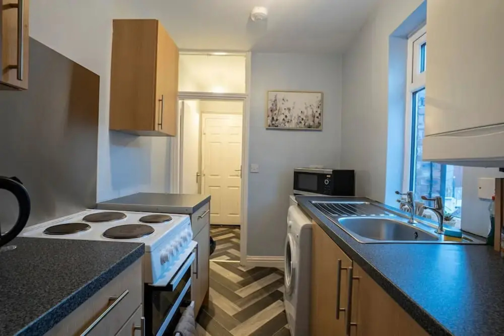 Near A1 Motorway - Free Parking