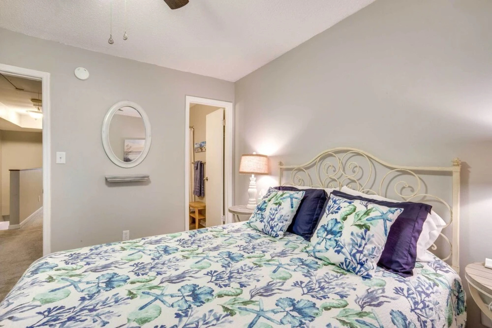 Beaufort Townhome w/ Patio, 3 Mi to Downtown!