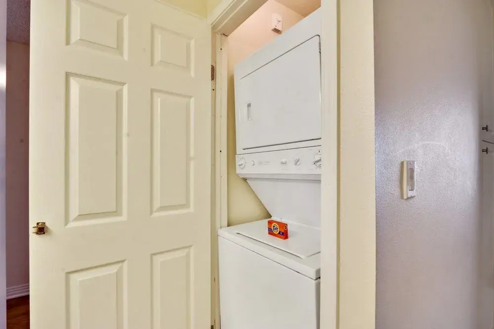 Global Luxury Suites at Via Marina