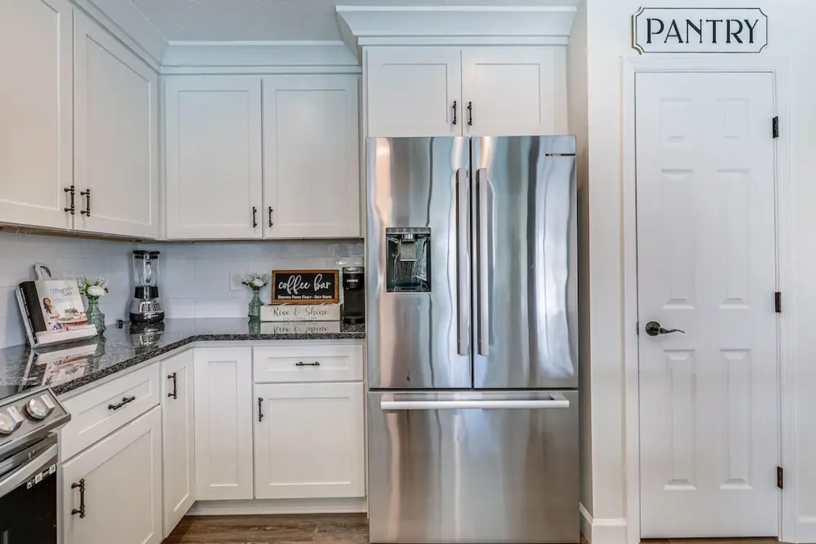 Apollo Beach Oasis: Lanai + Heated Pool!