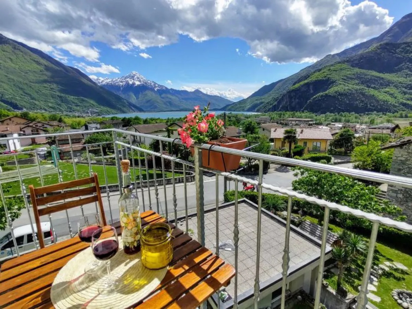 Apartment Casa Sara Lago di Mezzola