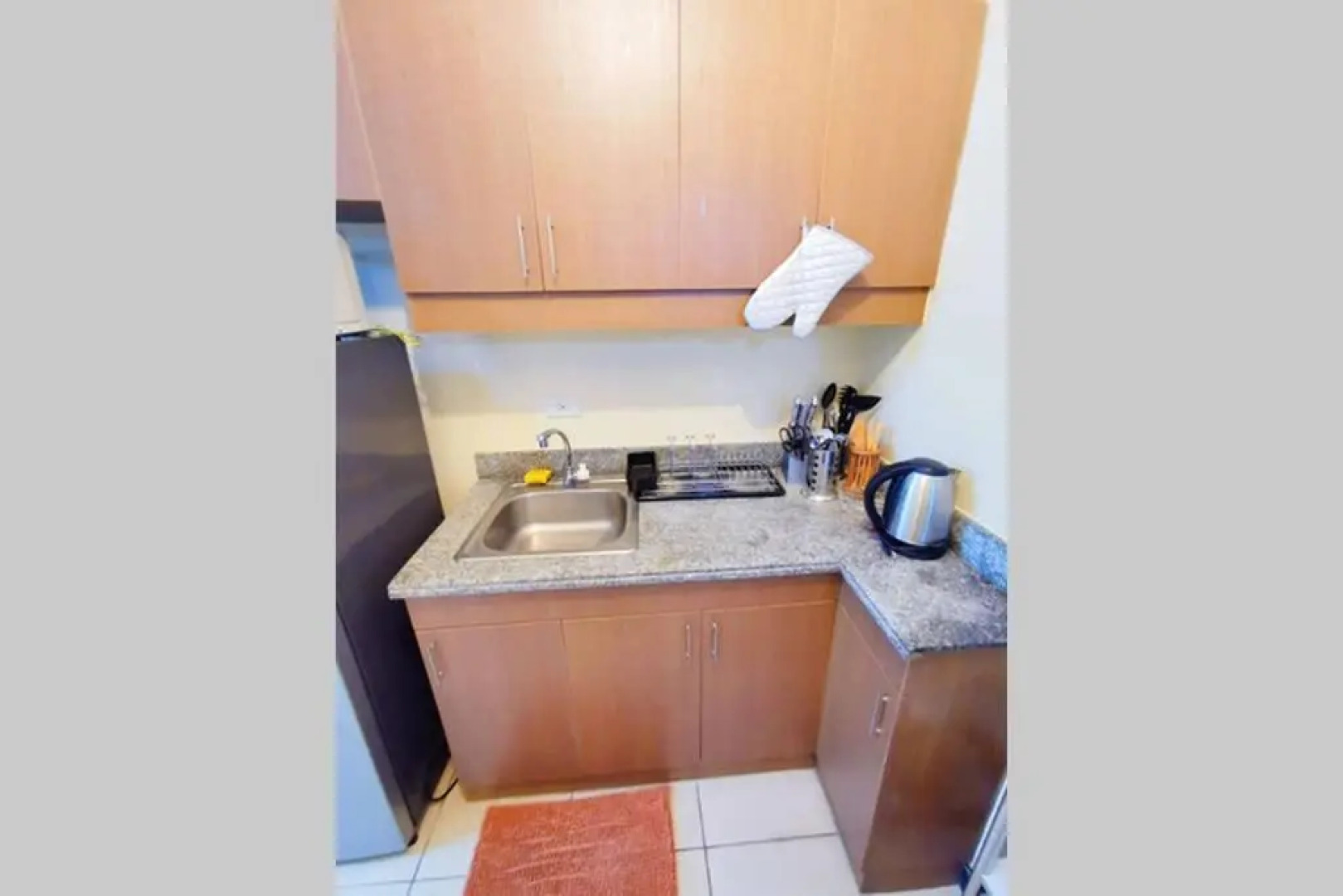 3415 HoliStay Manila 1-Bedroom Condo with NETFLIX and Balcony