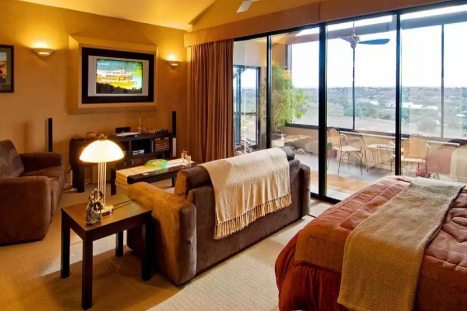 Riverview Rise Retreats