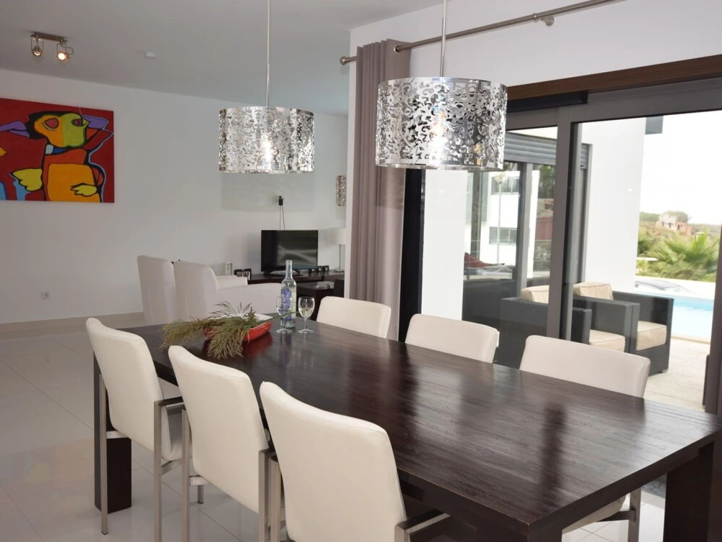 Modern villa with private pool just 400m from the sea