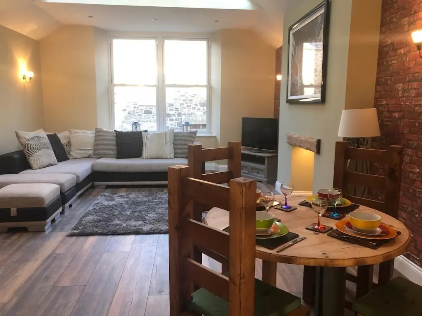 The Home Arms Cottage