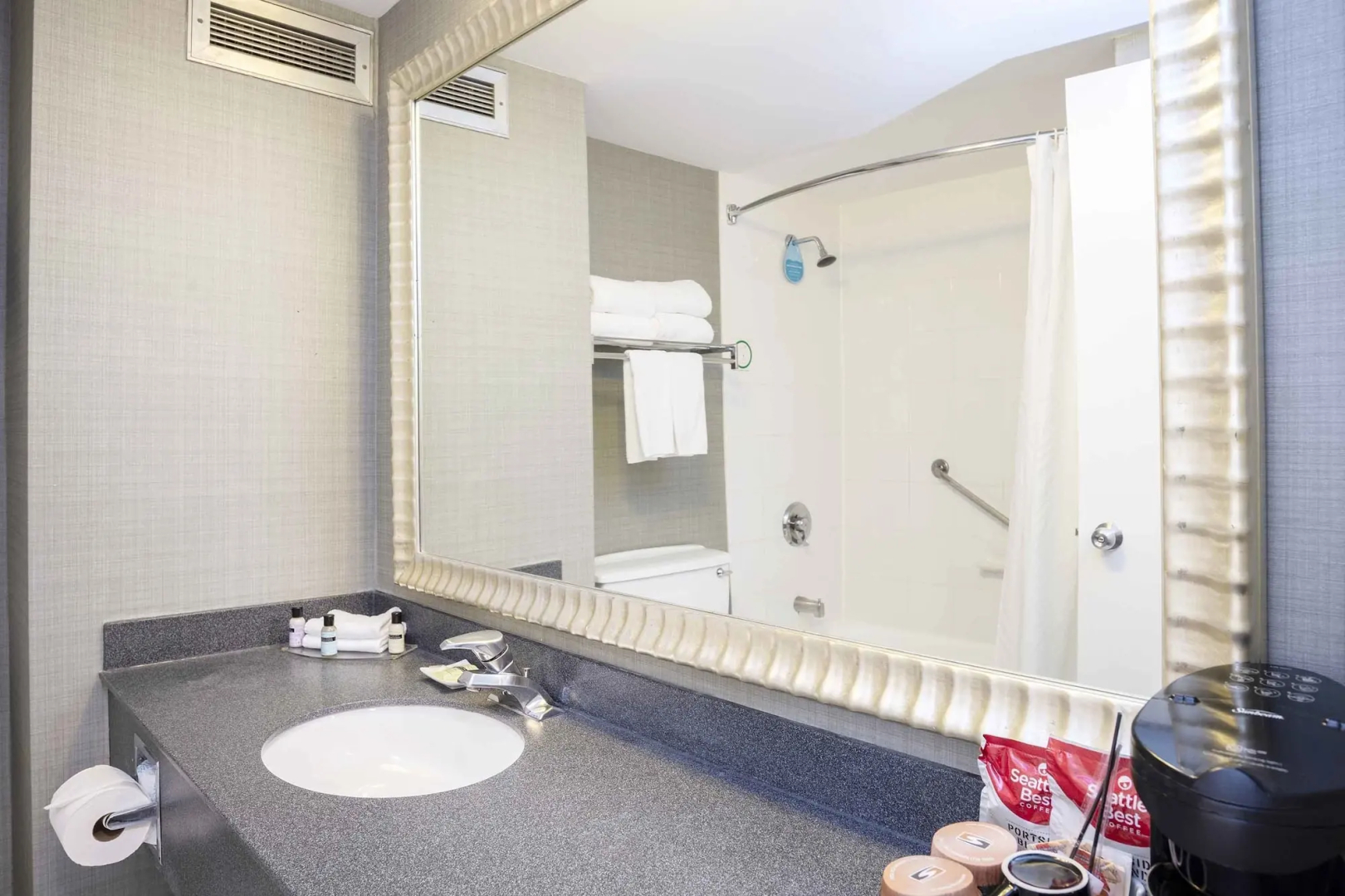 Sandman Hotel Montreal - Longueuil