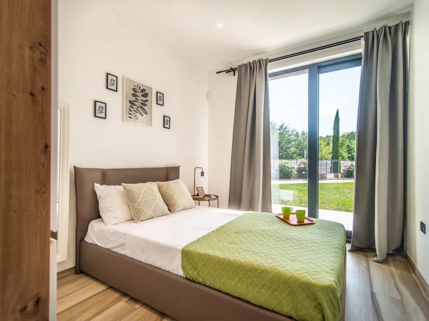 Luxury Villa With Pool and sea View