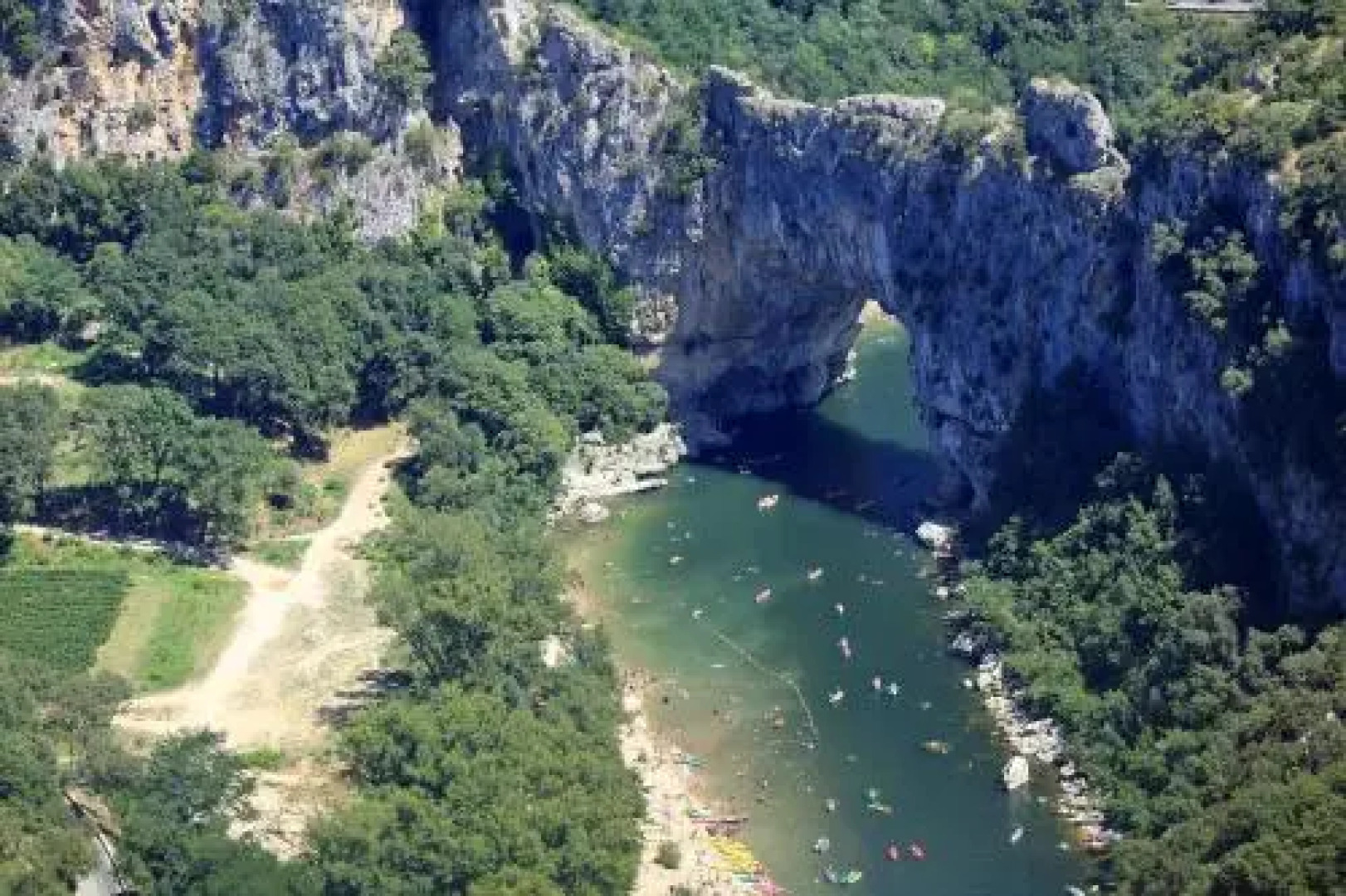 Domaine de Saint Cerice  en Ardèche Sud