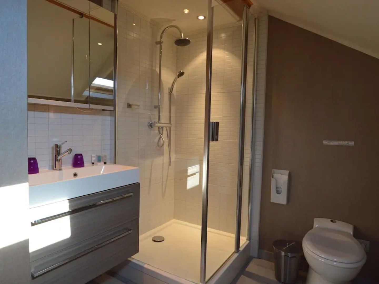 Lavish Villa in Tienen With Terrace & Garden