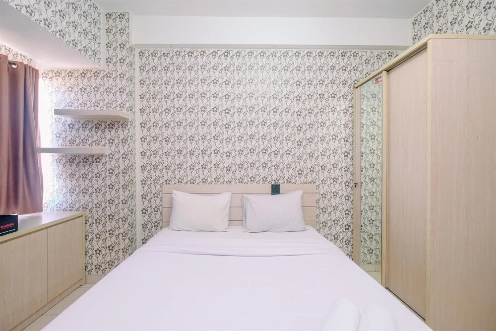 Fully Furnished with Comfortable Design Studio Apartment Margonda Residence 5