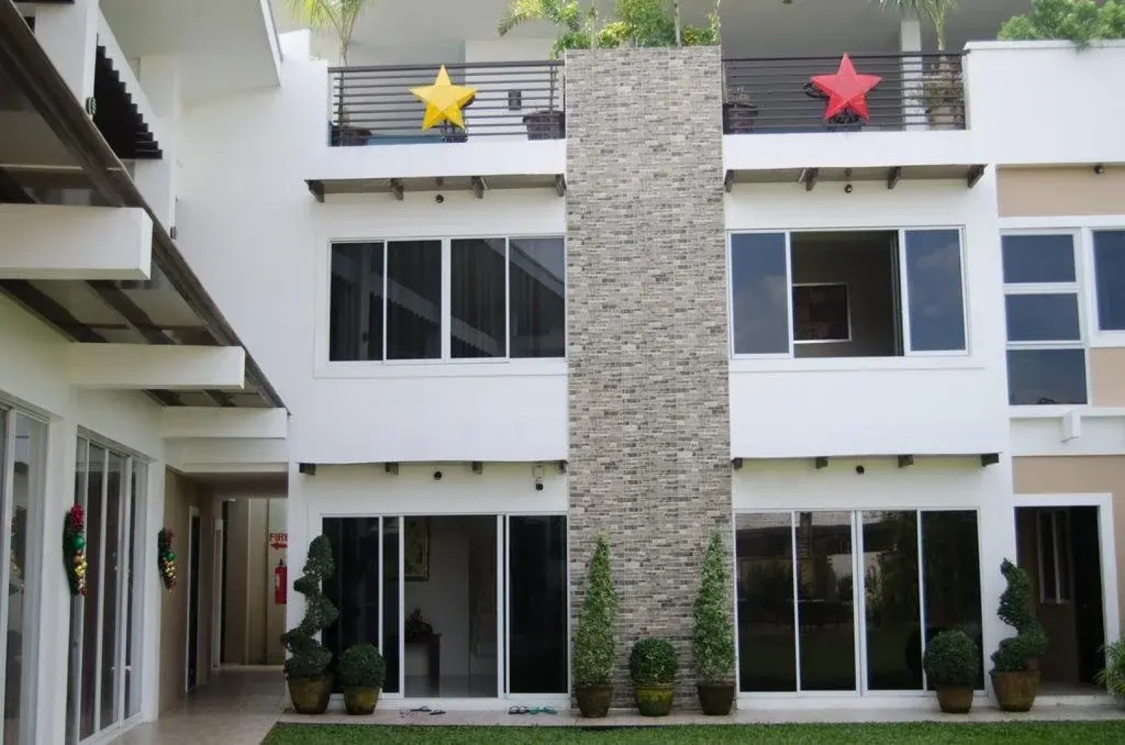 Alan Sr. Residences