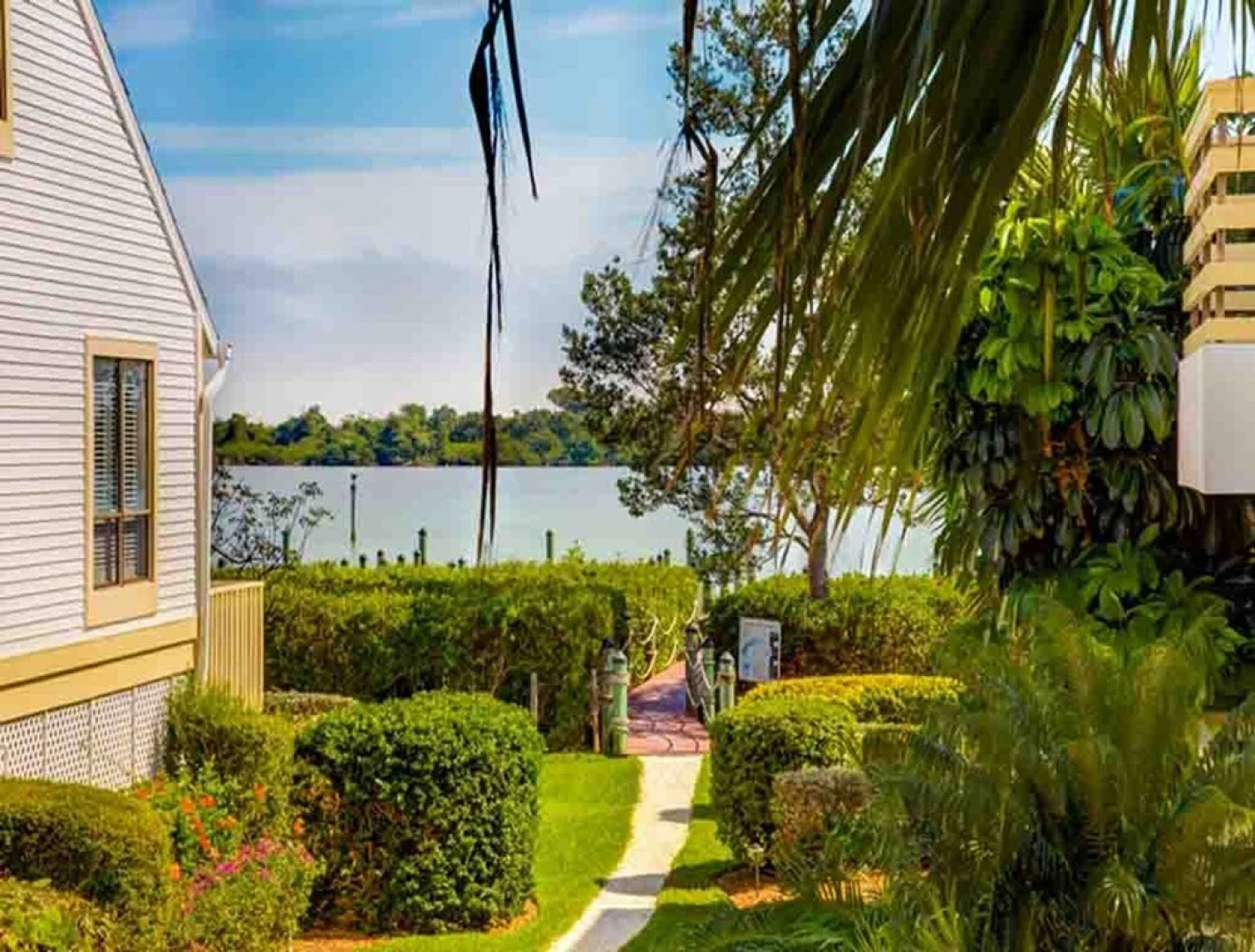 Bay Breeze Cottage-Captiva Shores 3A