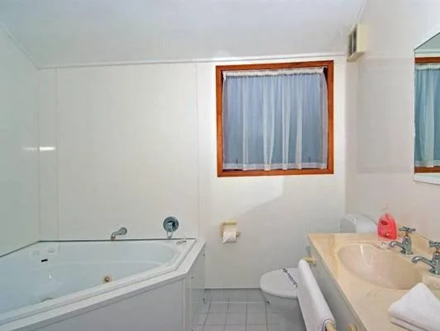 Catellis of Taupo Motel & Conference Centre
