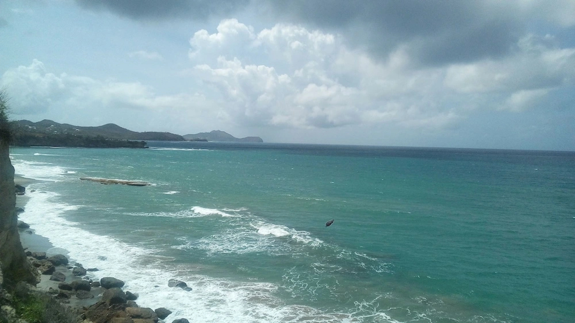 Piaye Cliff Views
