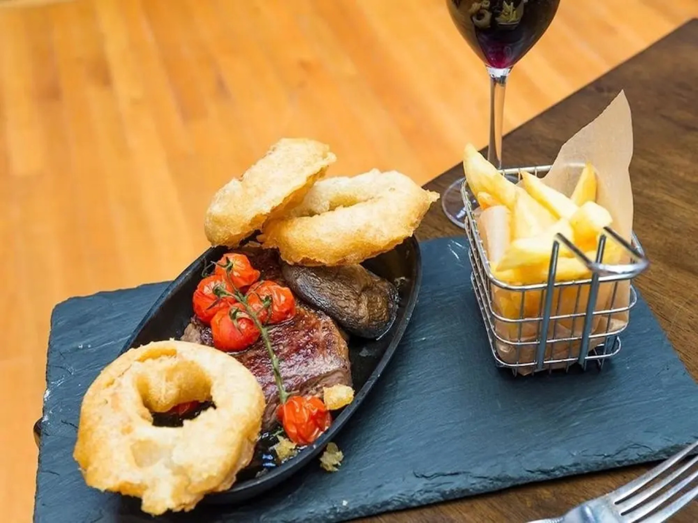 The Woodside Hotel, Aberdour. Exclusive Use