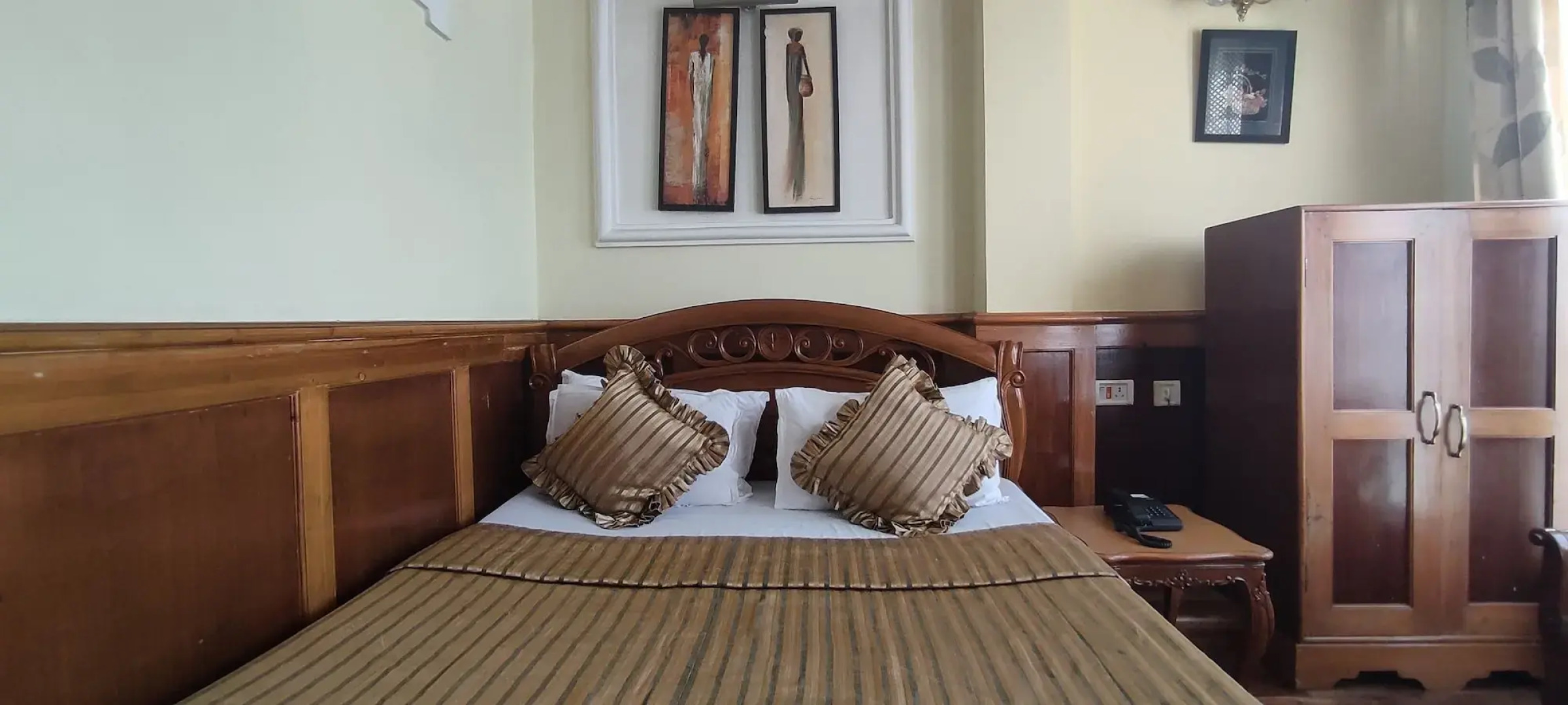 The New Castle Hotel