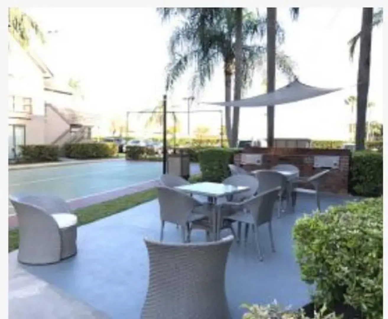 Doral Suites