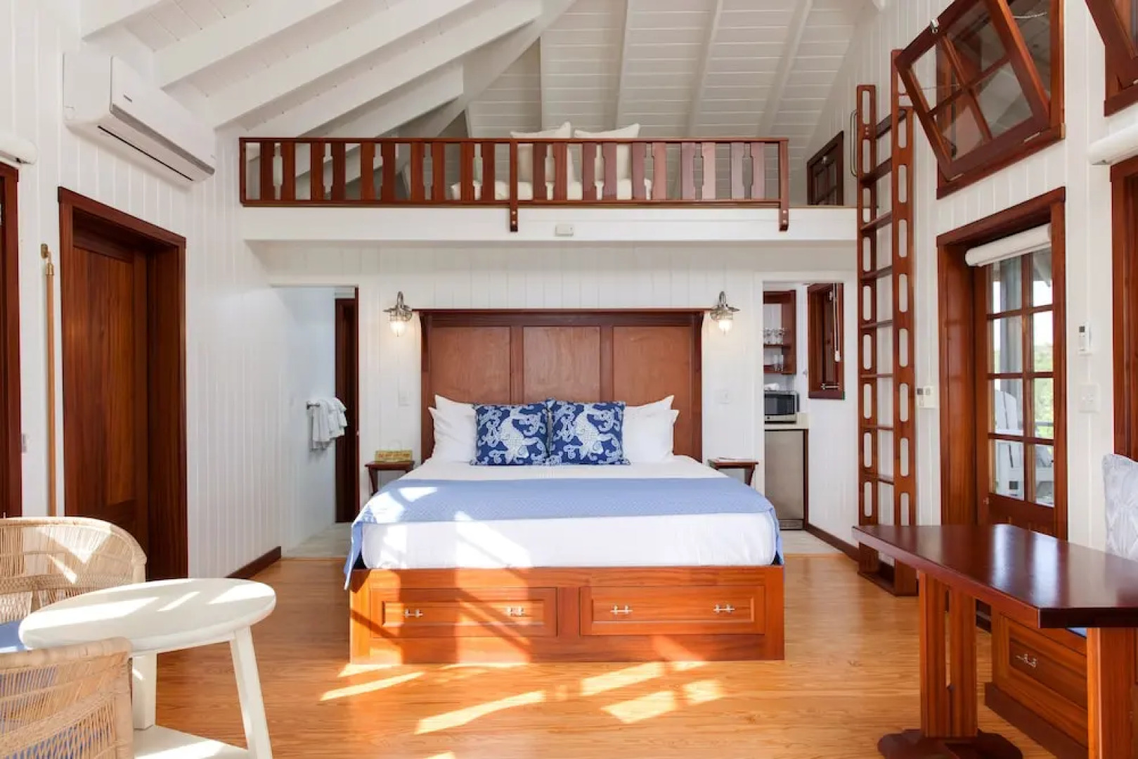 Kahari Resort, a Peace and Plenty Resort Property