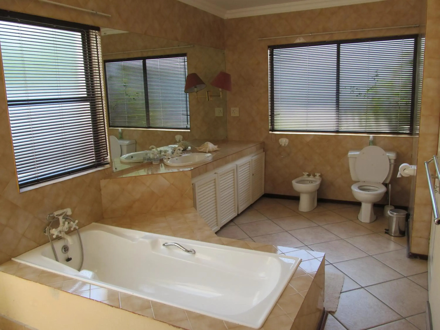 Bettie's Luxury Lodge