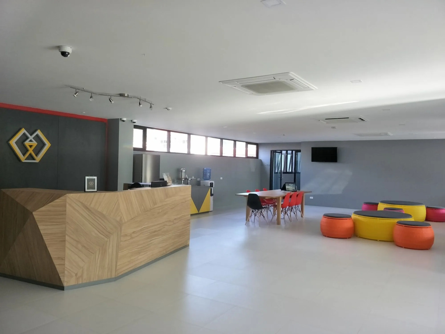 Wake Up Aonang Hotel