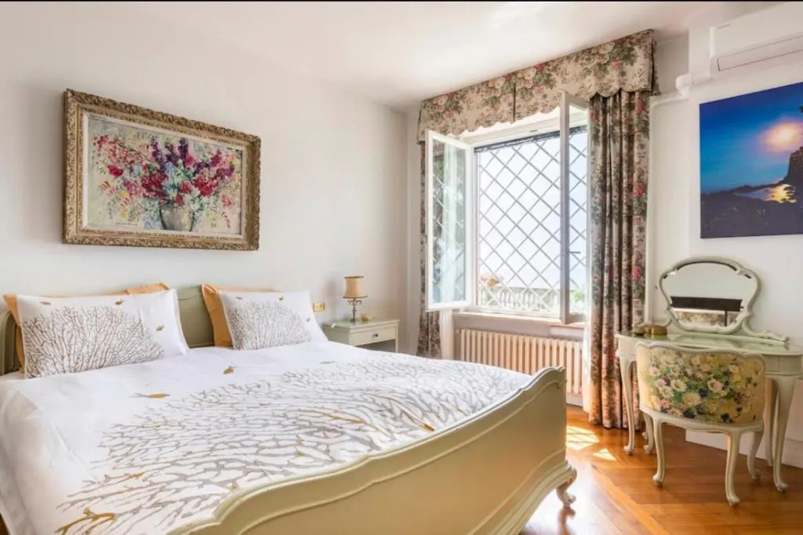 Sea View Suite Apartment In Historic Villa, Exclusive Experience