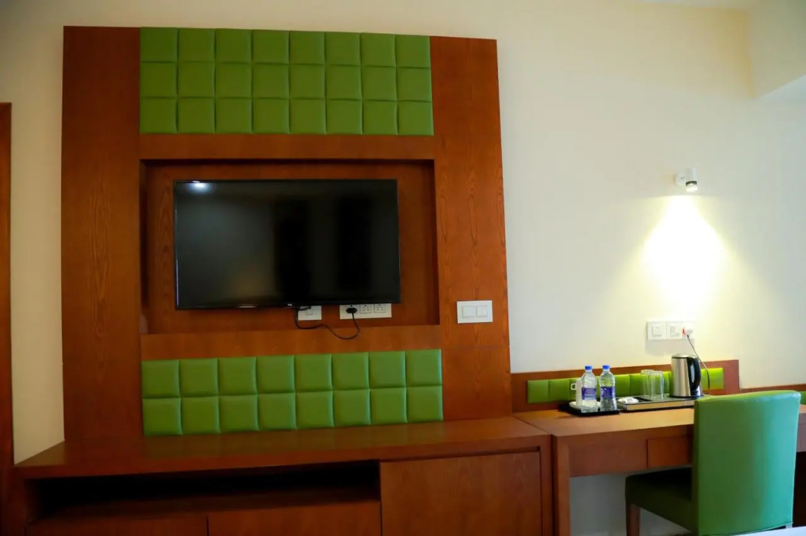 Le Adams Kochi Infopark