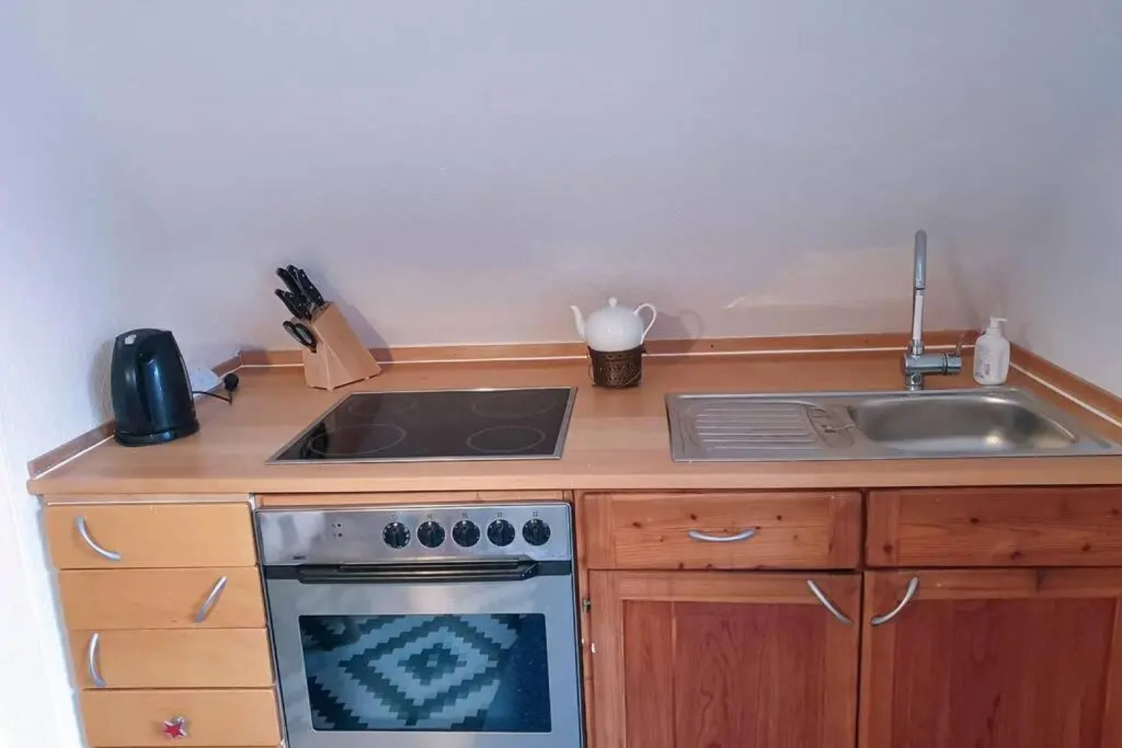 Carl 7 - Ruhig, Bezaubernd, Eigen