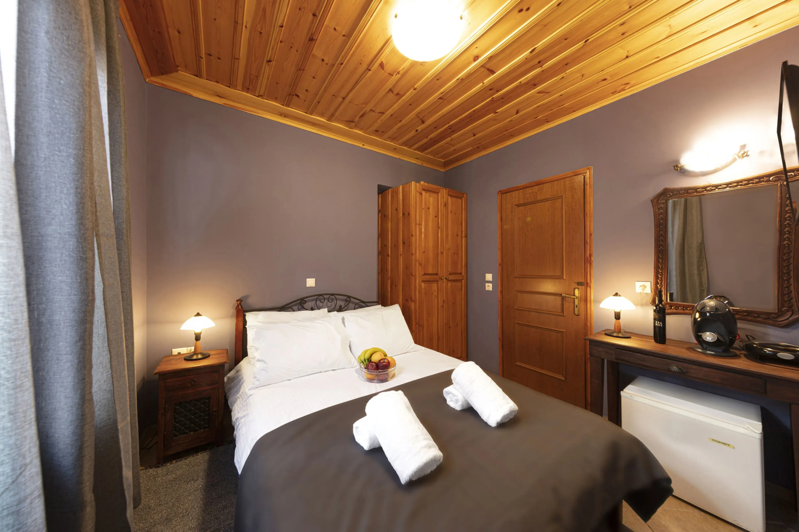 Stone Suites by White Hills