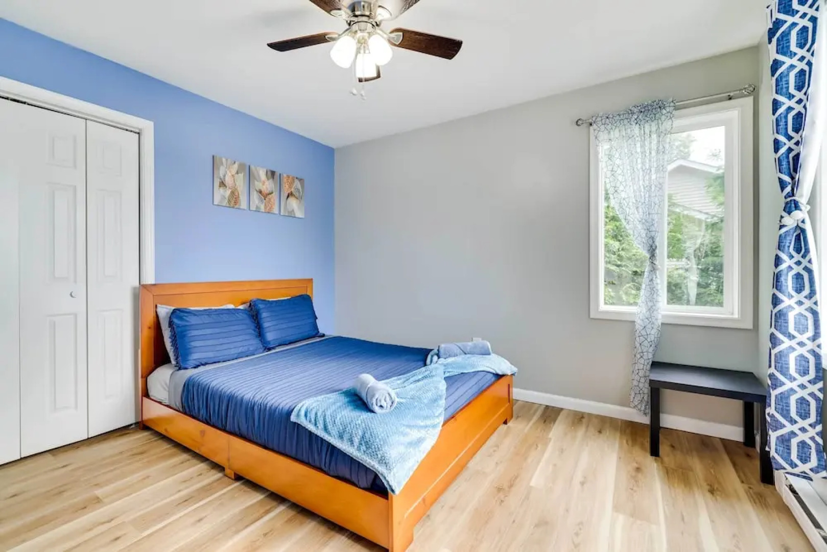 Stunning Tobyhanna Home w/ Lake Access + Kayaks!