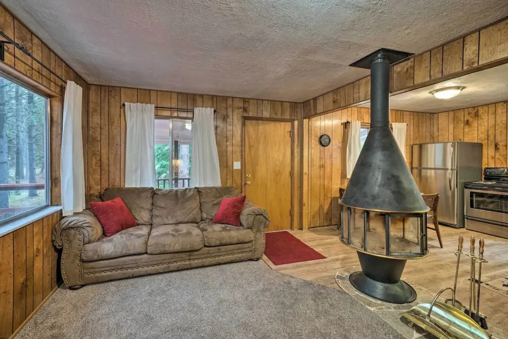 2 Cozy Island Park Cabins w/ Near the Lake!