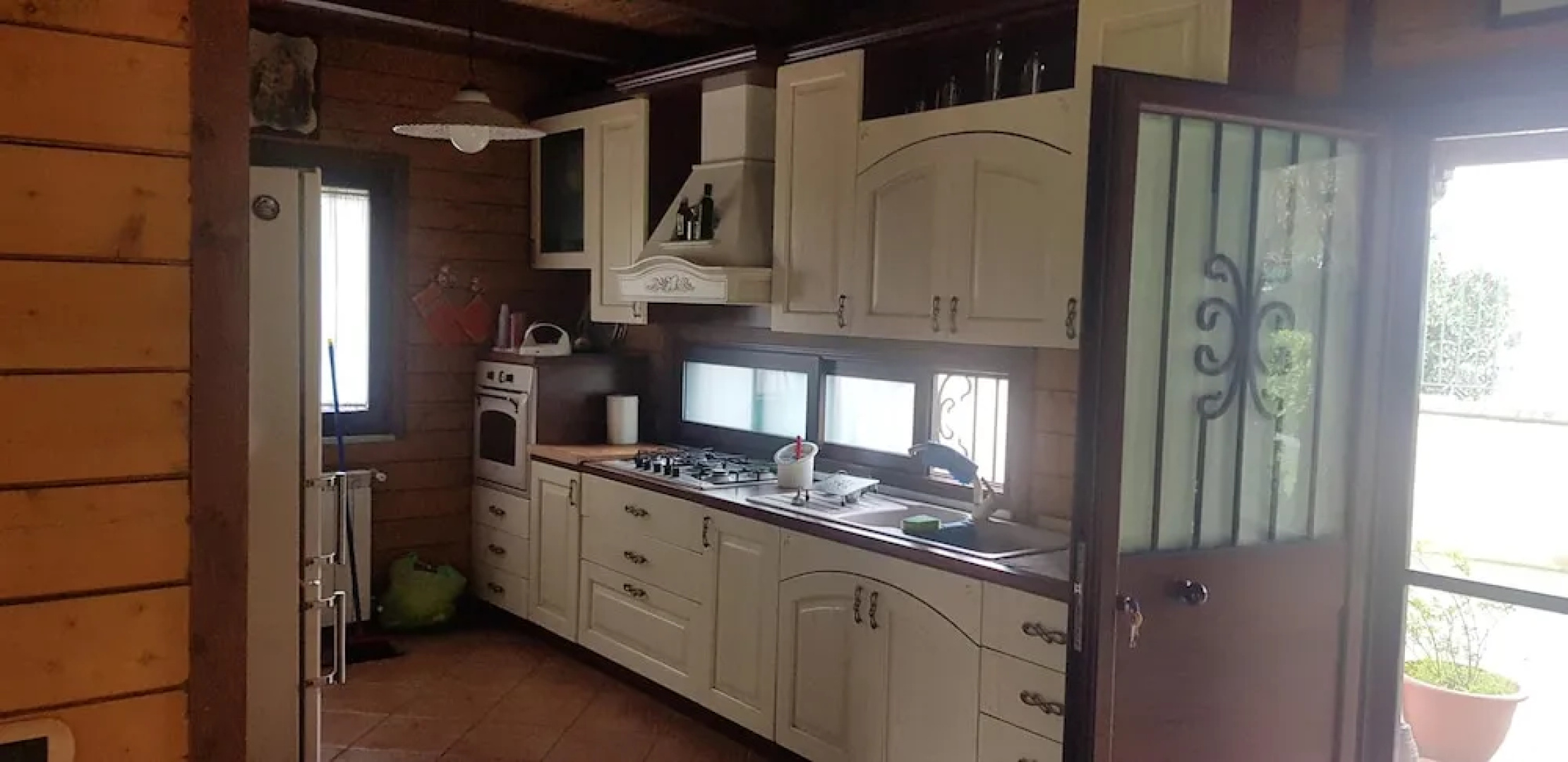 House With one Bedroom in Sant'antonio Abate, With Wonderful Mountain View, Enclosed Garden and Wifi Near the Beach