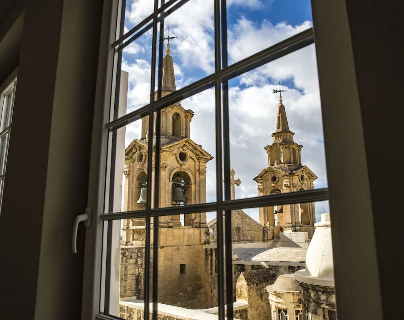 1926 Le Parisot Boutique Suites