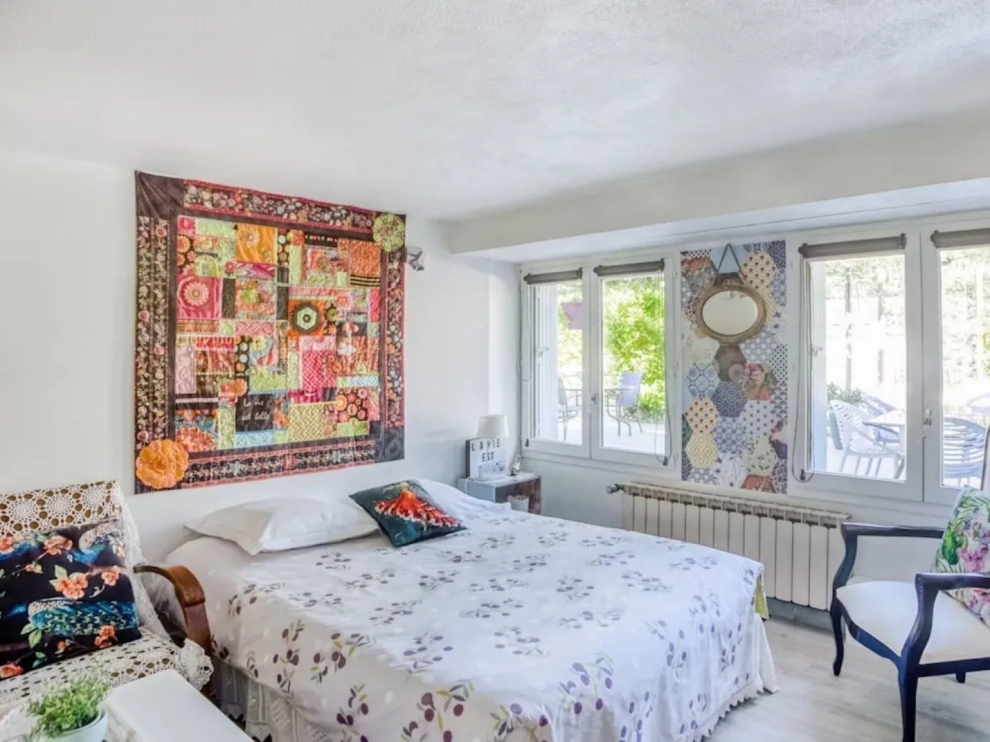 Comfortable Holiday Home in Roanne With Swimming Pool