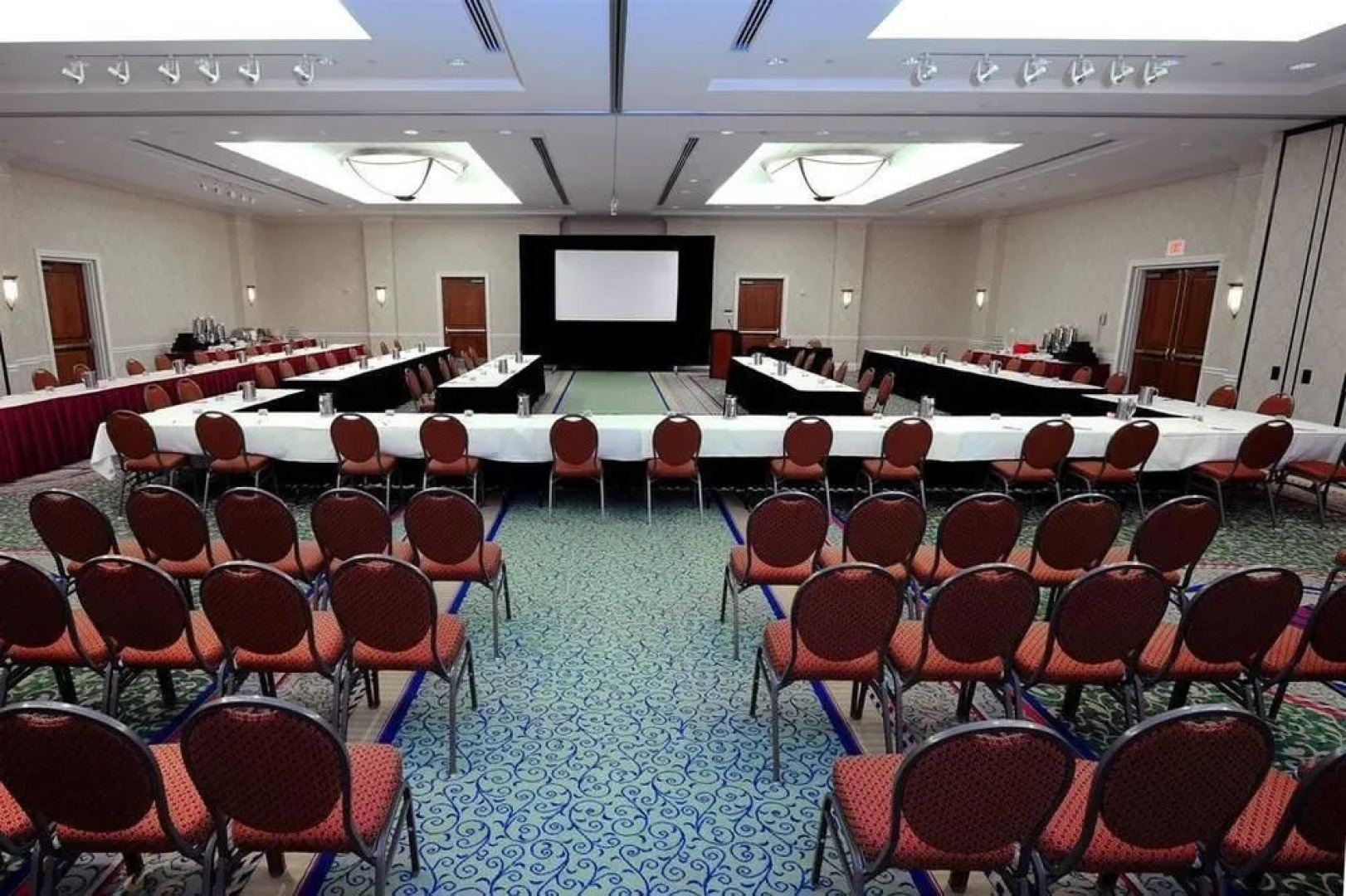 Stonewall Jackson Hotel Cc